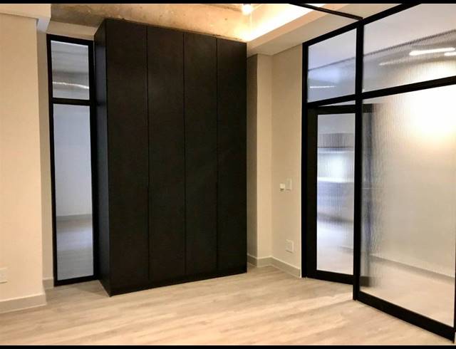 1 BEDROOM APARTMENT FOR SALE IN SANDTON CENTRAL